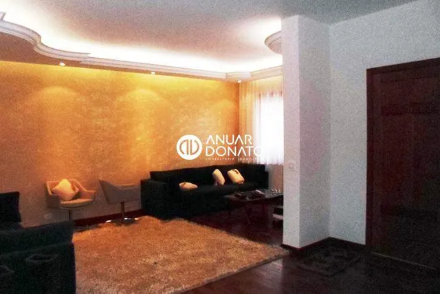 Vila Paris - Casa Residencial 5 quartos à venda na Anuar Donato
