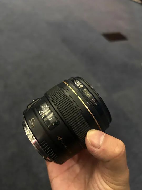 Lente Canon EF 85mm f/1.8 STM - Foto 4