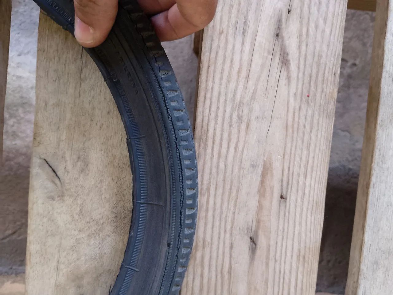 Pneu Pirelli mini super aro 16 - Foto 3