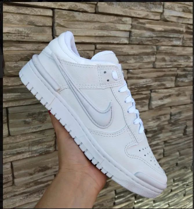 Nike Dunk Low Retro - Preto/Branco - Tamanho 40 - Foto 2