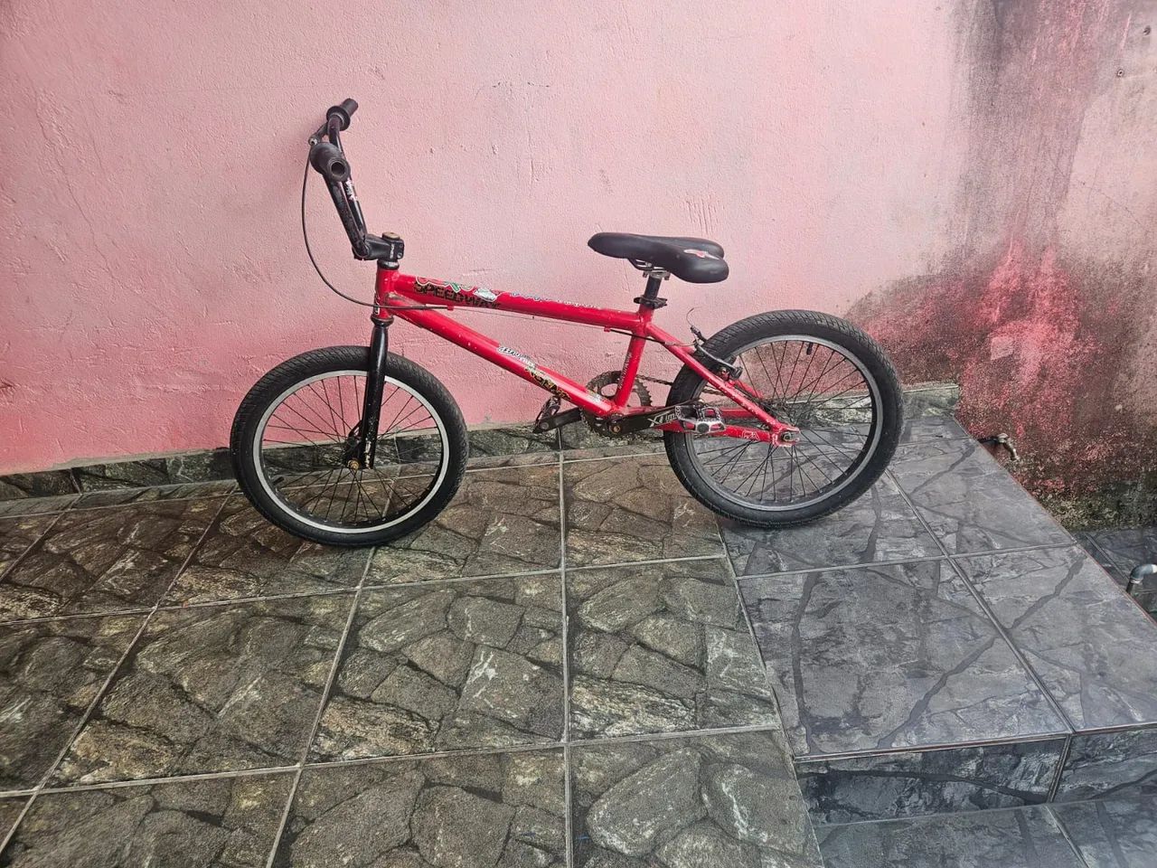 Bicicleta BMX Freestyle Vermelha