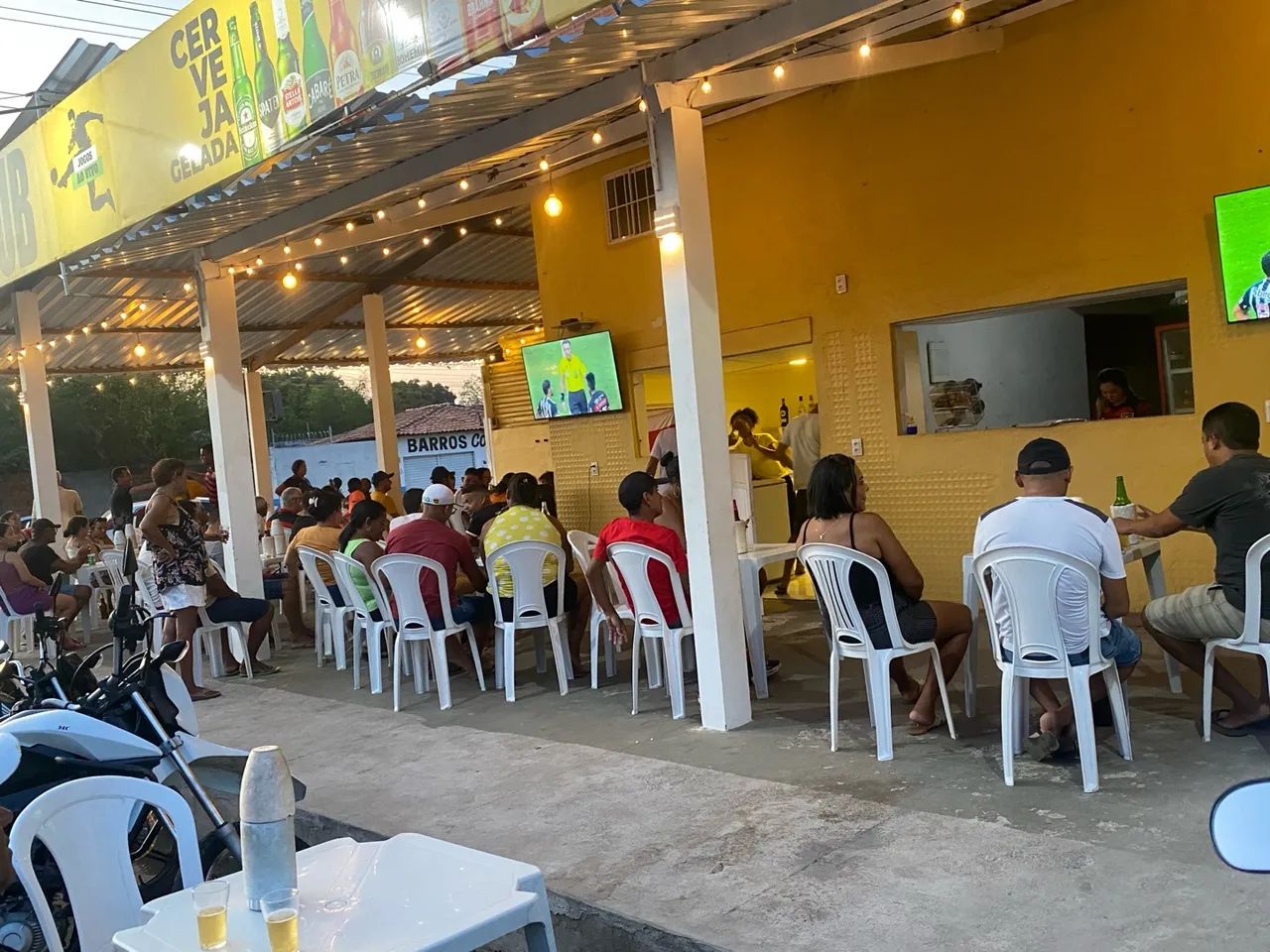 Vendo ou alugo,Bar com ambiente familiar e telão para assistir jogos - Foto 4