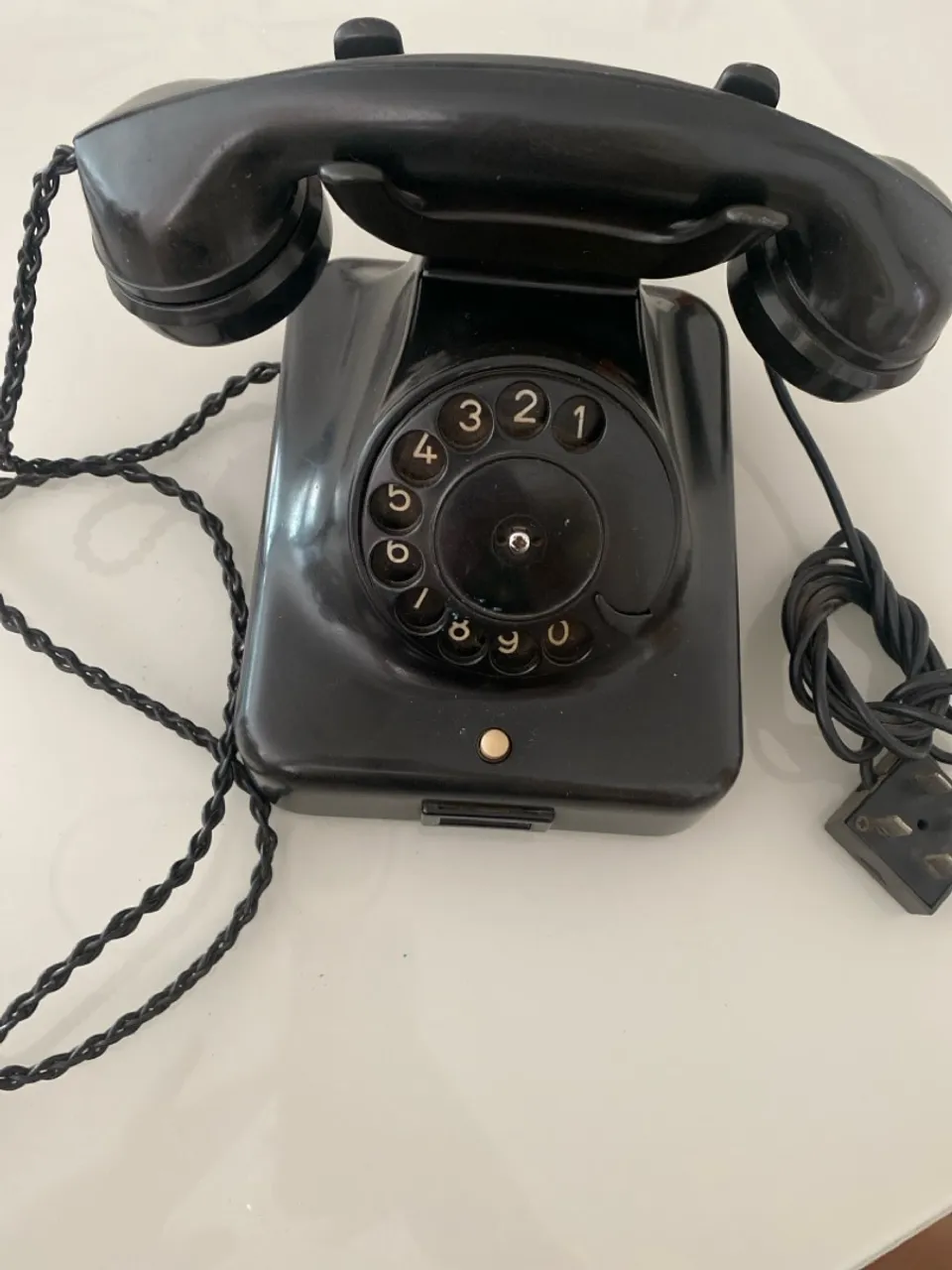 Telefone Antigo com Disco preto