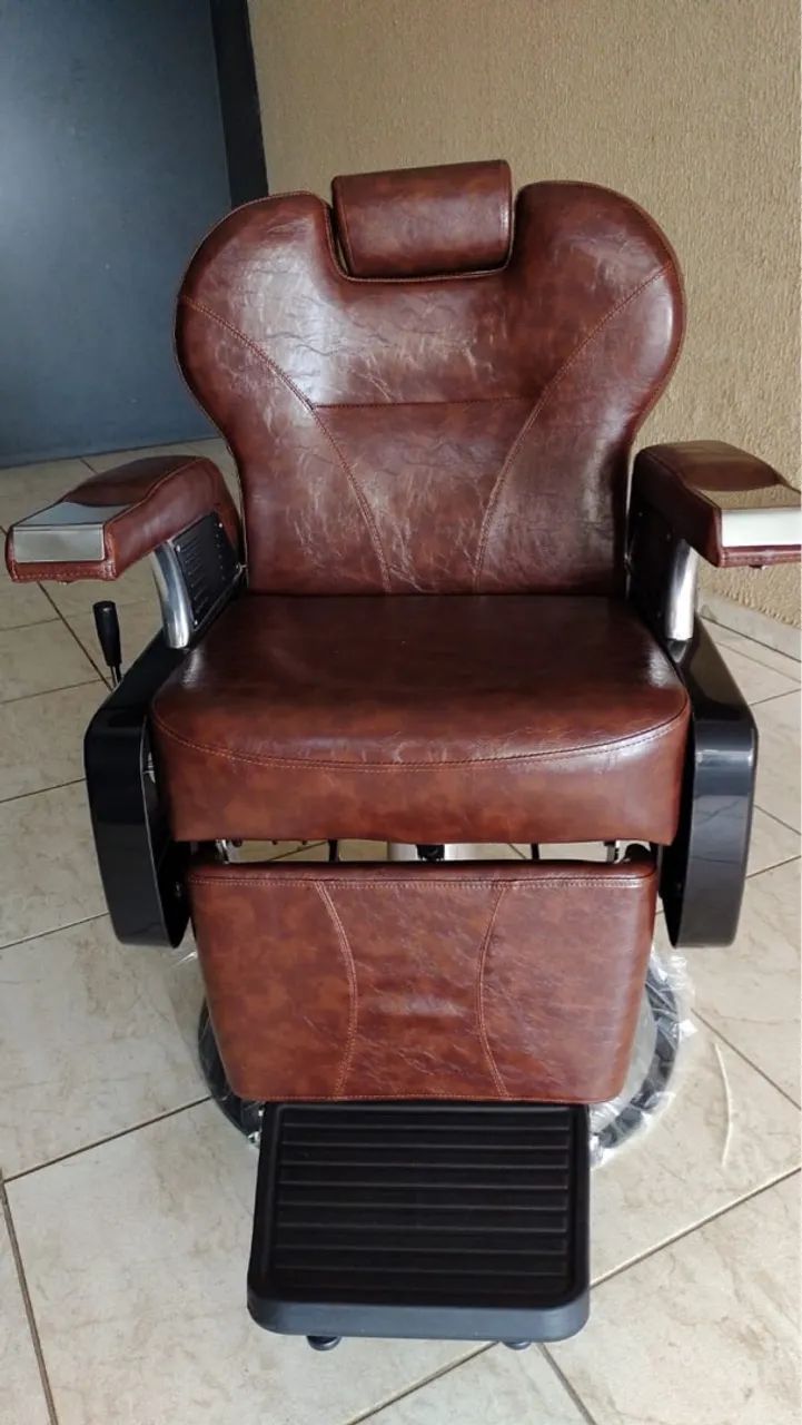 Cadeira de Barbeiro Reclinável - Conforto e Estilo! - Foto 3