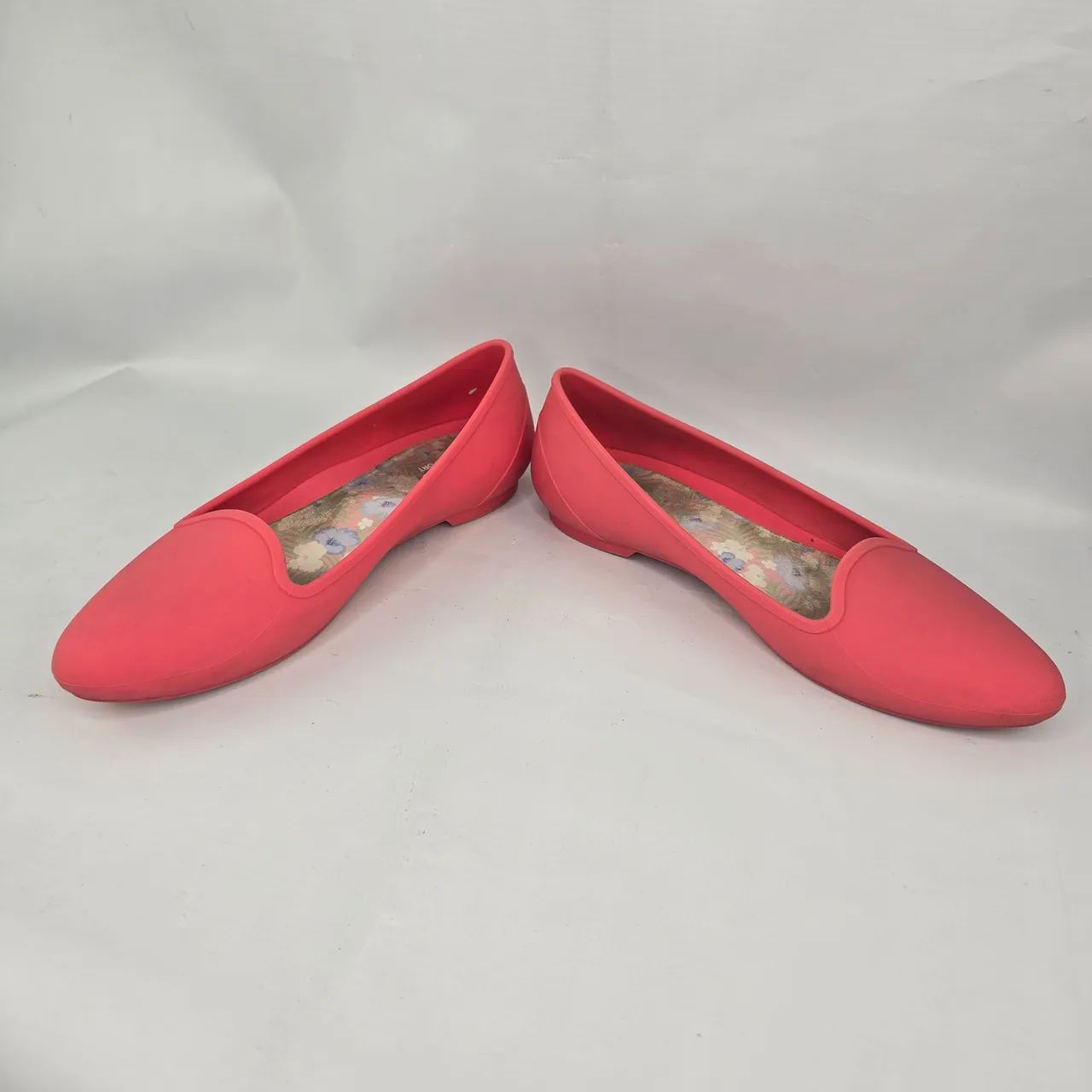 Women's pink ballet flats, size 35, authentic Crocs brand
