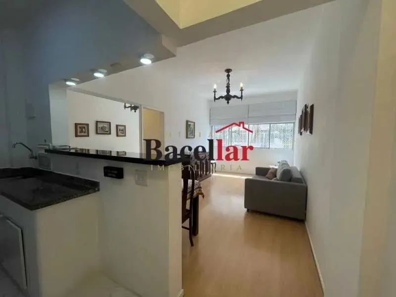 Apartamento 2 quartos totalmente reformado - Foto 4
