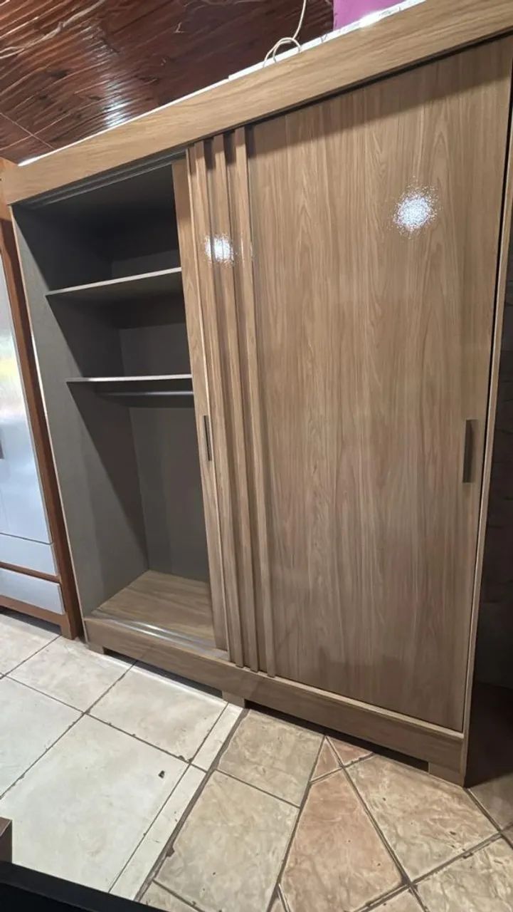 Guarda-Roupas de Casal em Amadeirado - Foto 3