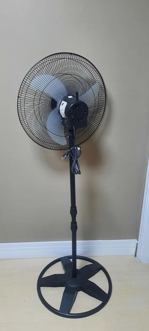 Ventilador de chão Delta Premium bivolt - Foto 2