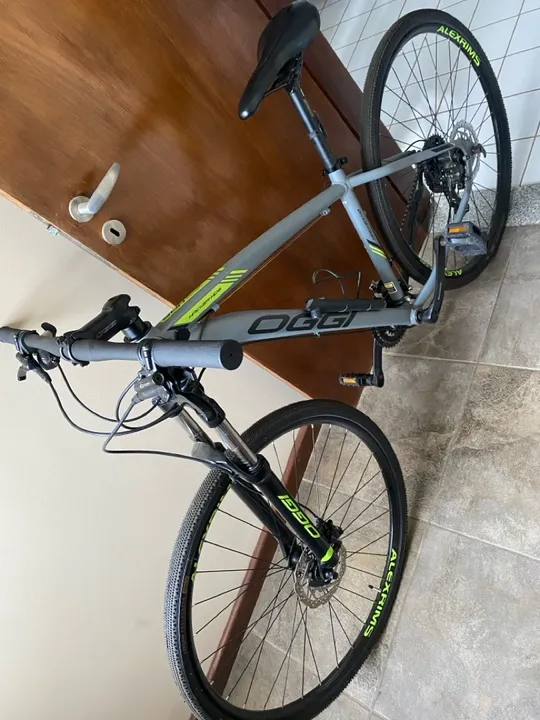 Bicicleta Oggi 24v quadro n17 kit shimano aro 29.