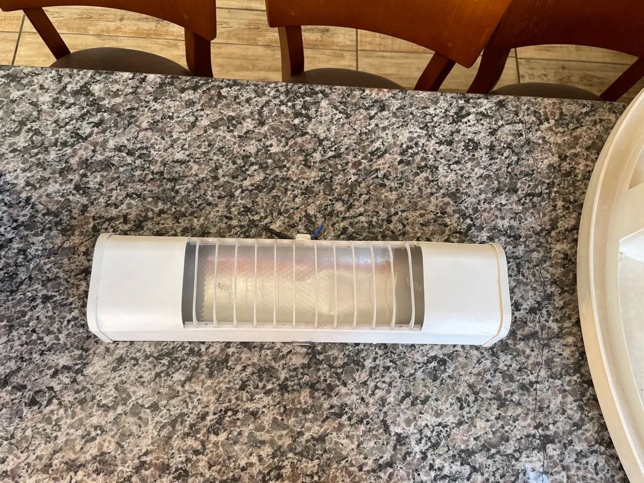 Luminária para 2 lâmpadas  - Foto 3