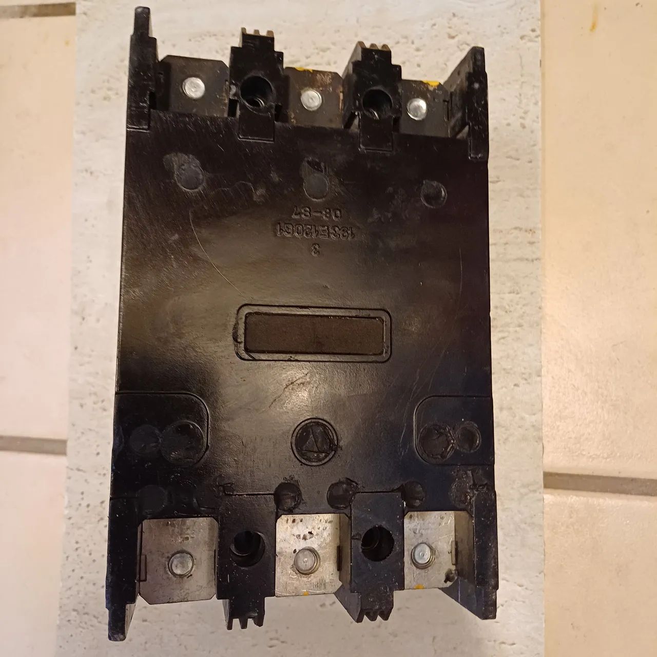 Disjuntor GE TQD 34125 3 Polos- Segurança Elétrica Residencial - Foto 3