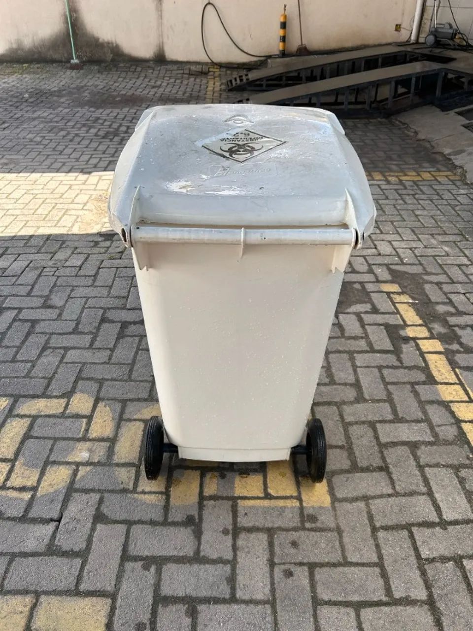 CONTENTOR DE 120L E 240L  - Foto 2