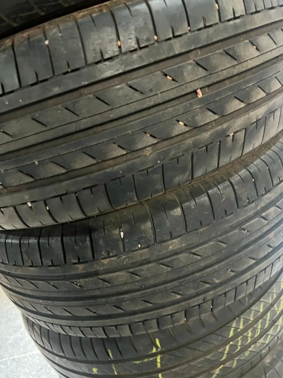 Pneu 205/60/16  85 % Vida Util Bridgestone  - Foto 2