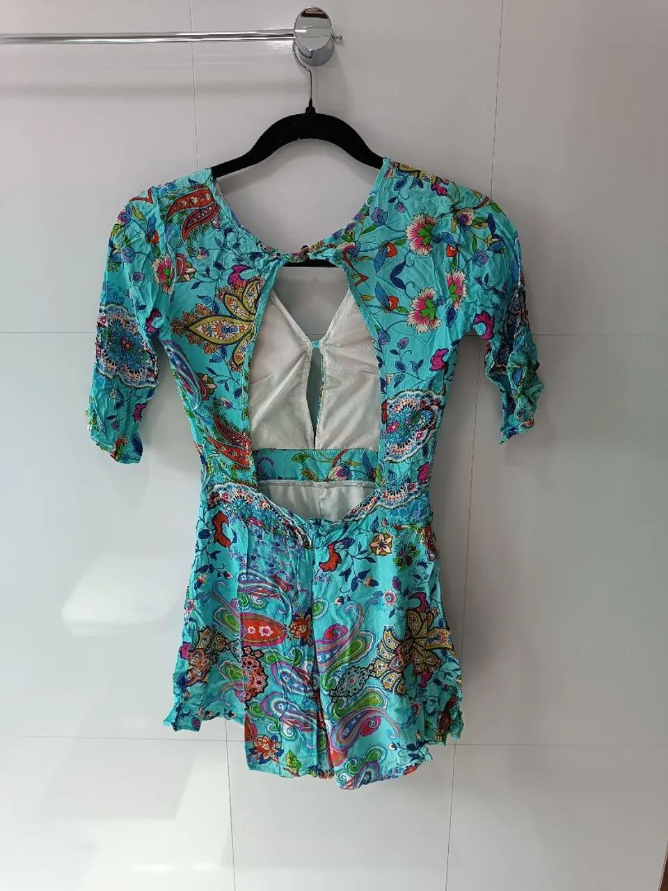 Macacão florido - Foto 3