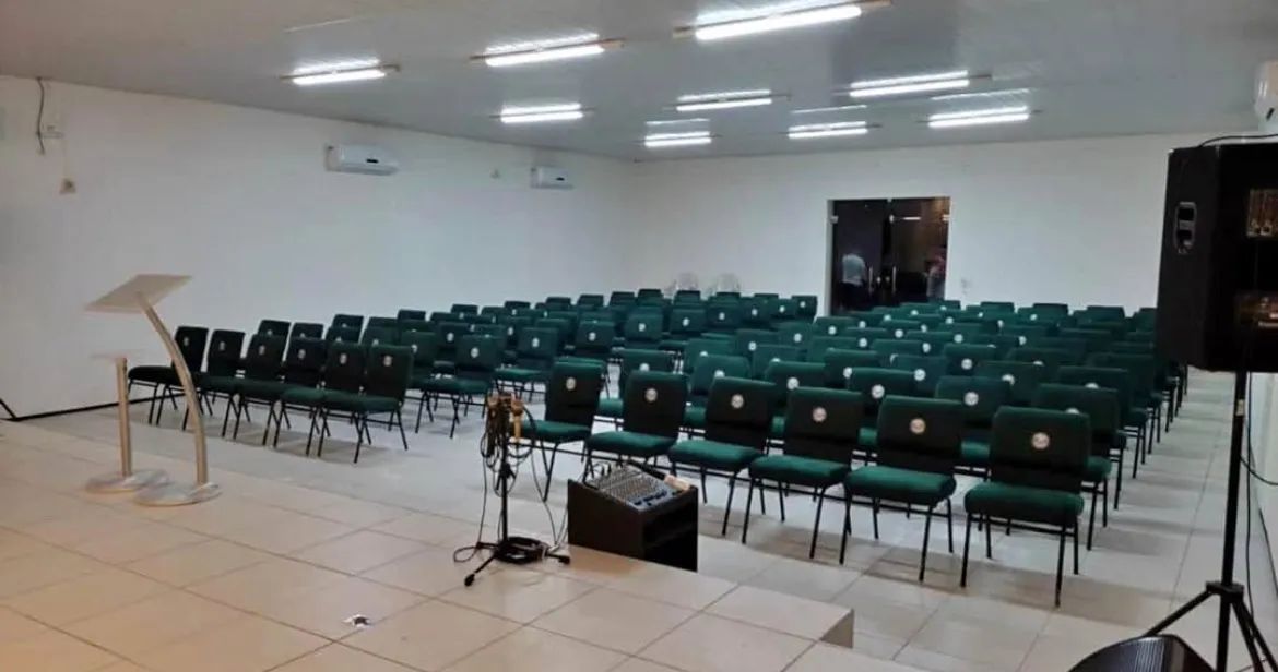 Cadeiras de Igreja / Auditório- direto da Fábrica personalizada 