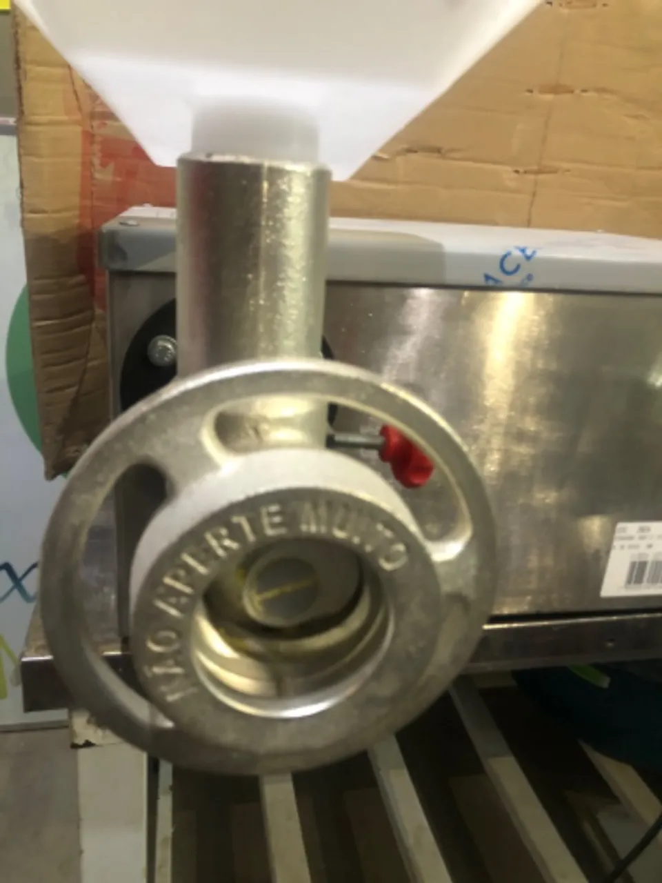 Moedor de carne e extrusora de massa