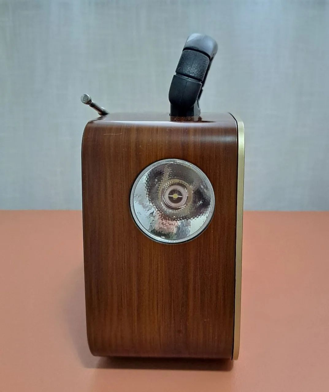 Rádio FM/AM Retrô Estilo Antigo Bivolt  - Foto 3