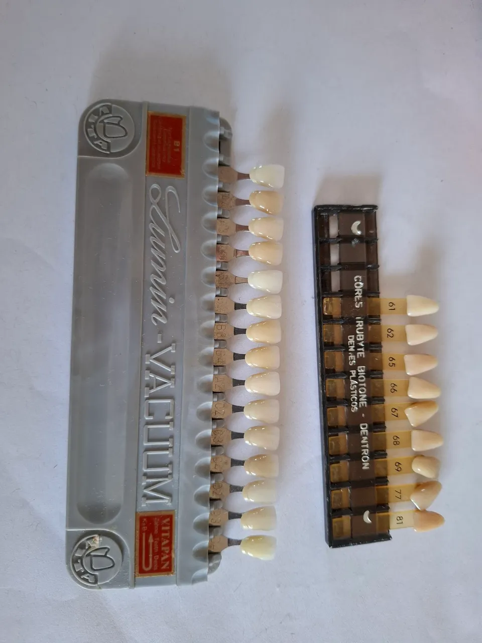 Guia de cores dental Lumin-Vacuum VITAPAN