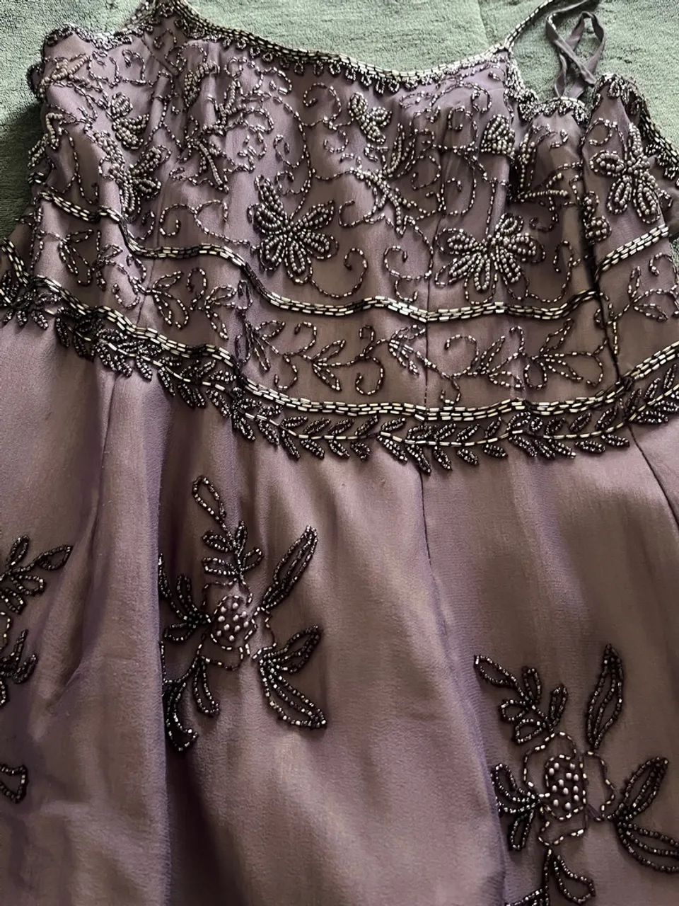 Vestido longo roxo com bordado a mão  - Foto 3