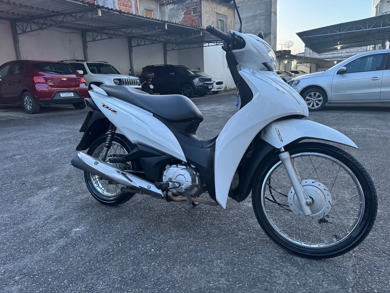 Honda Biz 110 Branca - 2018 - Unico dono - Foto 2