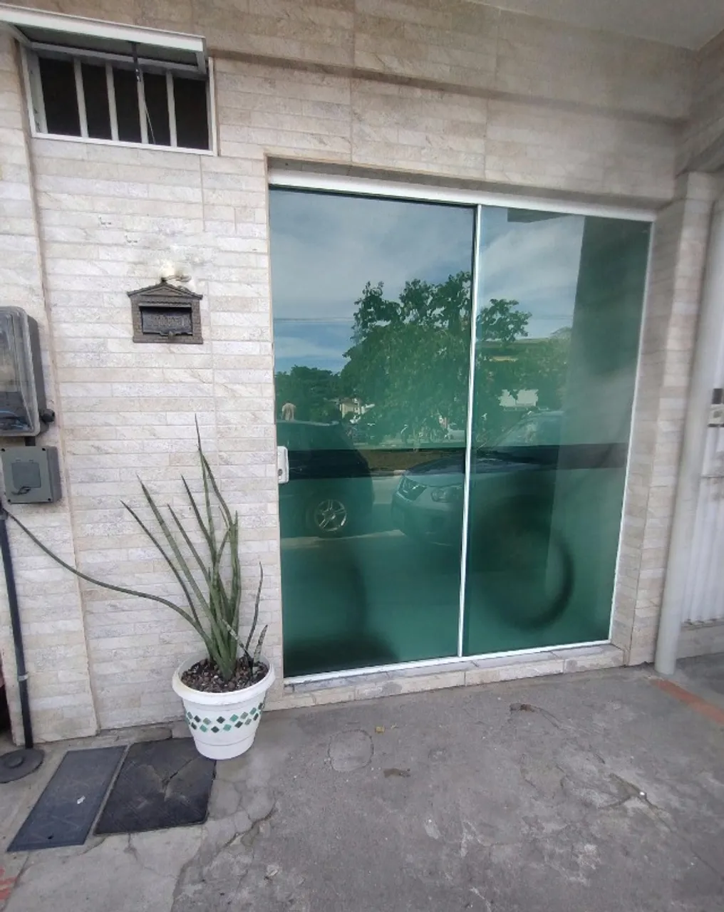 ALUGO SALA/LOJA COMERCIAL CABO FRIO- 16MTS2