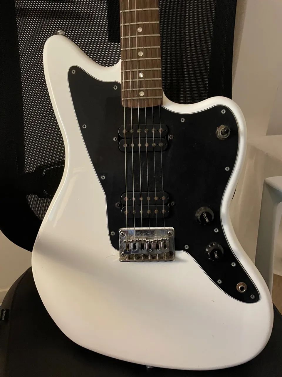 Guitarra Squier Jazzmaster (corrigido) - Foto 2