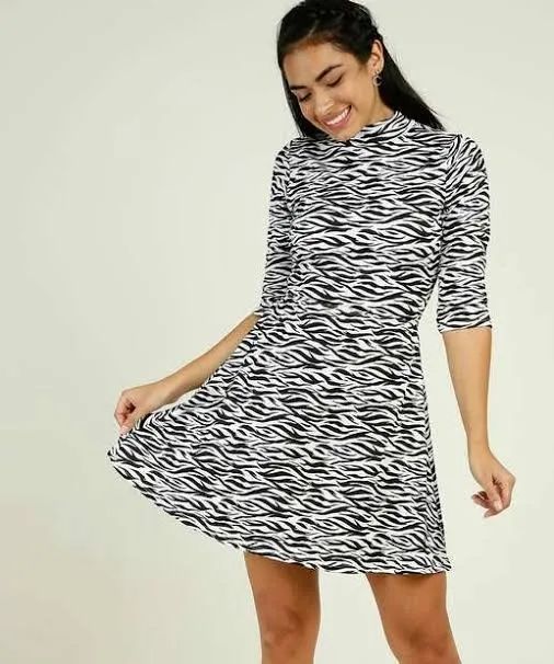 Vestido zebra Marisa