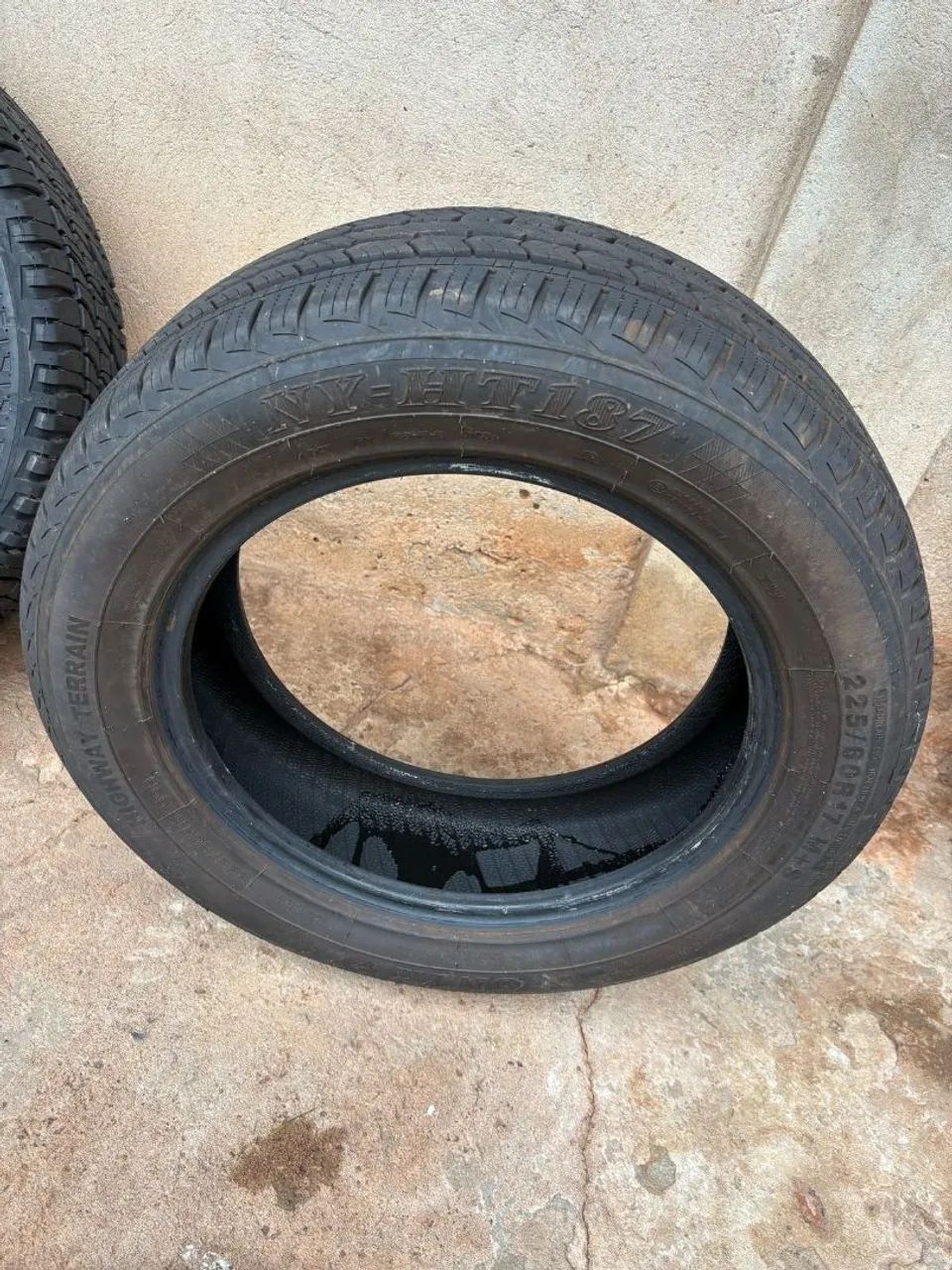Pneu Pirelli 225/60 R17 - Foto 4