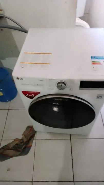 Máquina de Lavar e Secar LG 2 em 1