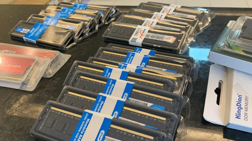 Memórias - DDR3 ou DDR4 8GB e 16GB