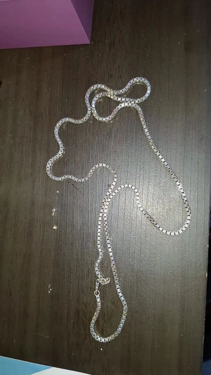 Colar de prata com design elegante - Foto 4