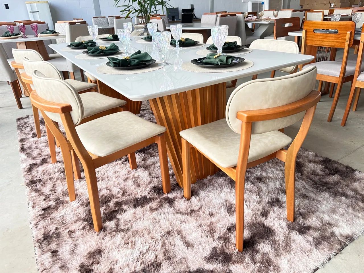 Mesa de Jantar Pés Ripados 100%Madeira Com 8 Cadeiras 