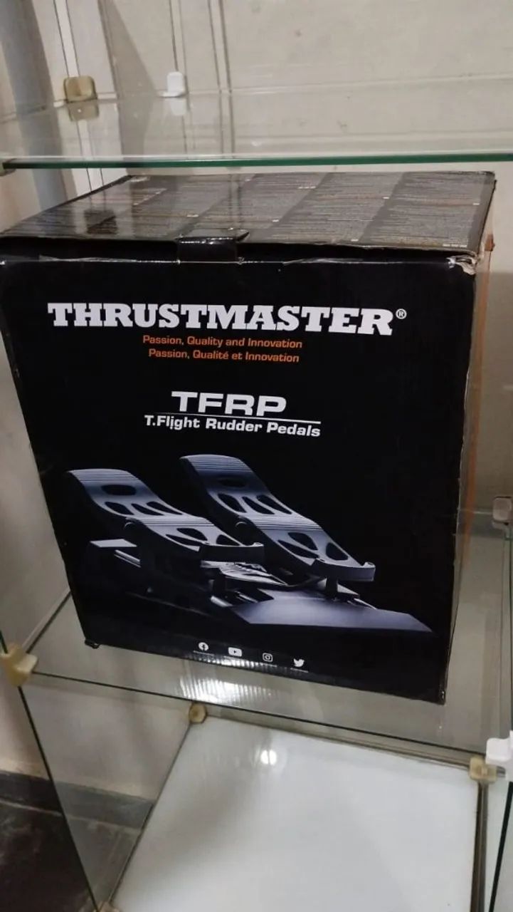 ThrustMaster Simulador Vôo Completo com Pedal - Foto 2