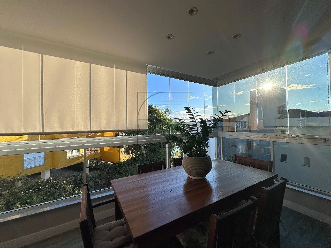 Viva com sofisticação e bem-estar à beira-mar em Canajurê - Foto 2