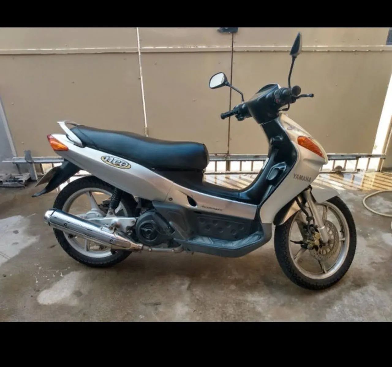 Vende-se Moto Neo 2005 (Automática)