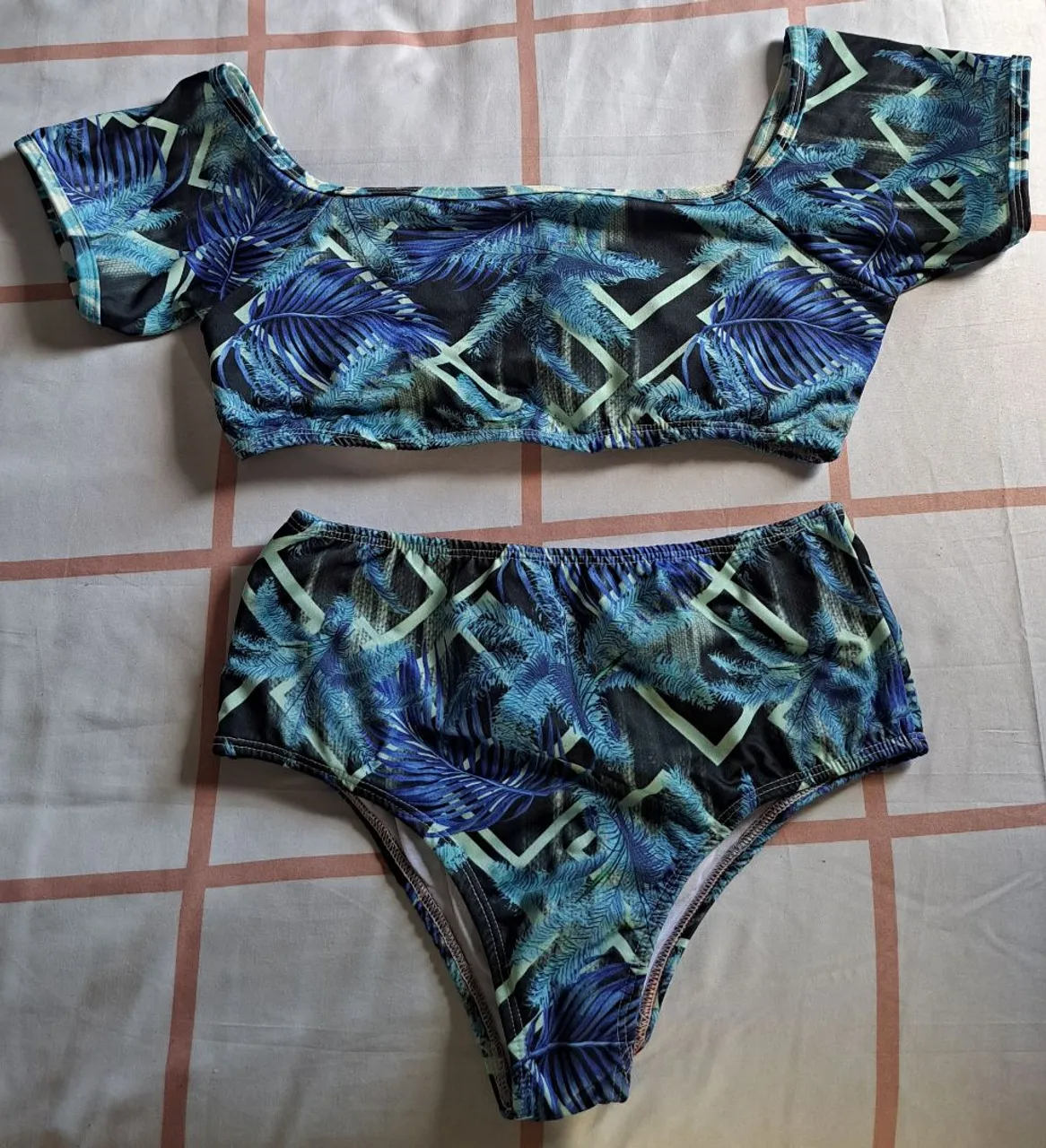 Biquíni Tropical