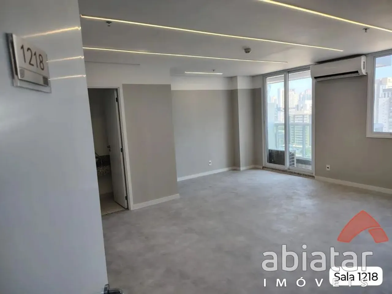 SALA COMERCIAL 35m2 na Chácara Santo Antônio Zona Sul - São Paulo SP