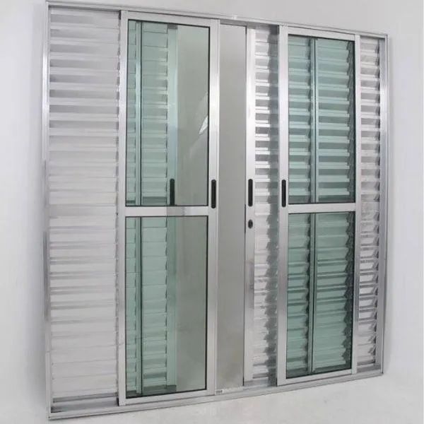 Porta balcão 6 folhas 2,10x2,00  Linha 25 com fechadura no alumínio brilhante