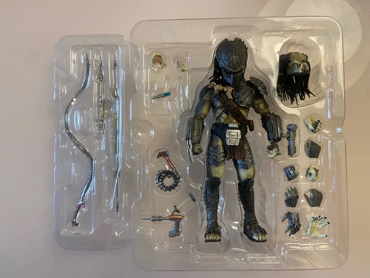 S. H. Monsterarts Bandai Original Predador Wolf Com detalhe S. H. Monsterarts Bandai Original Predador Wolf Com detalhe