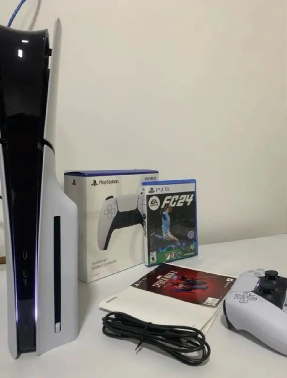 Playstation 5 - 2 controles / FIFA / Spider / 1 Tera  - Foto 4