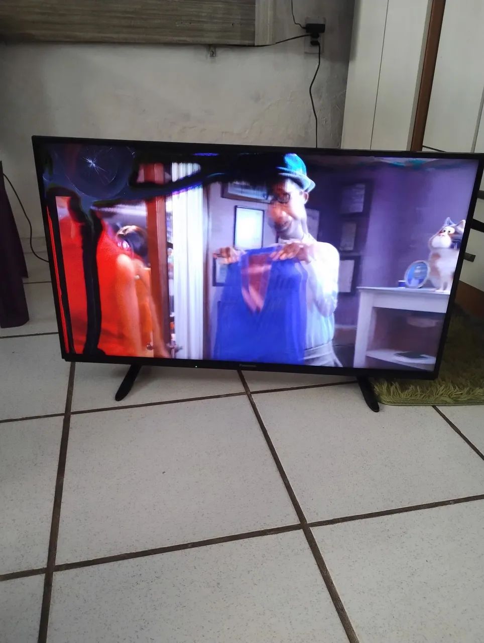 Vendo tv Panasonic 40 polegadas com trincado na tela. - Foto 3
