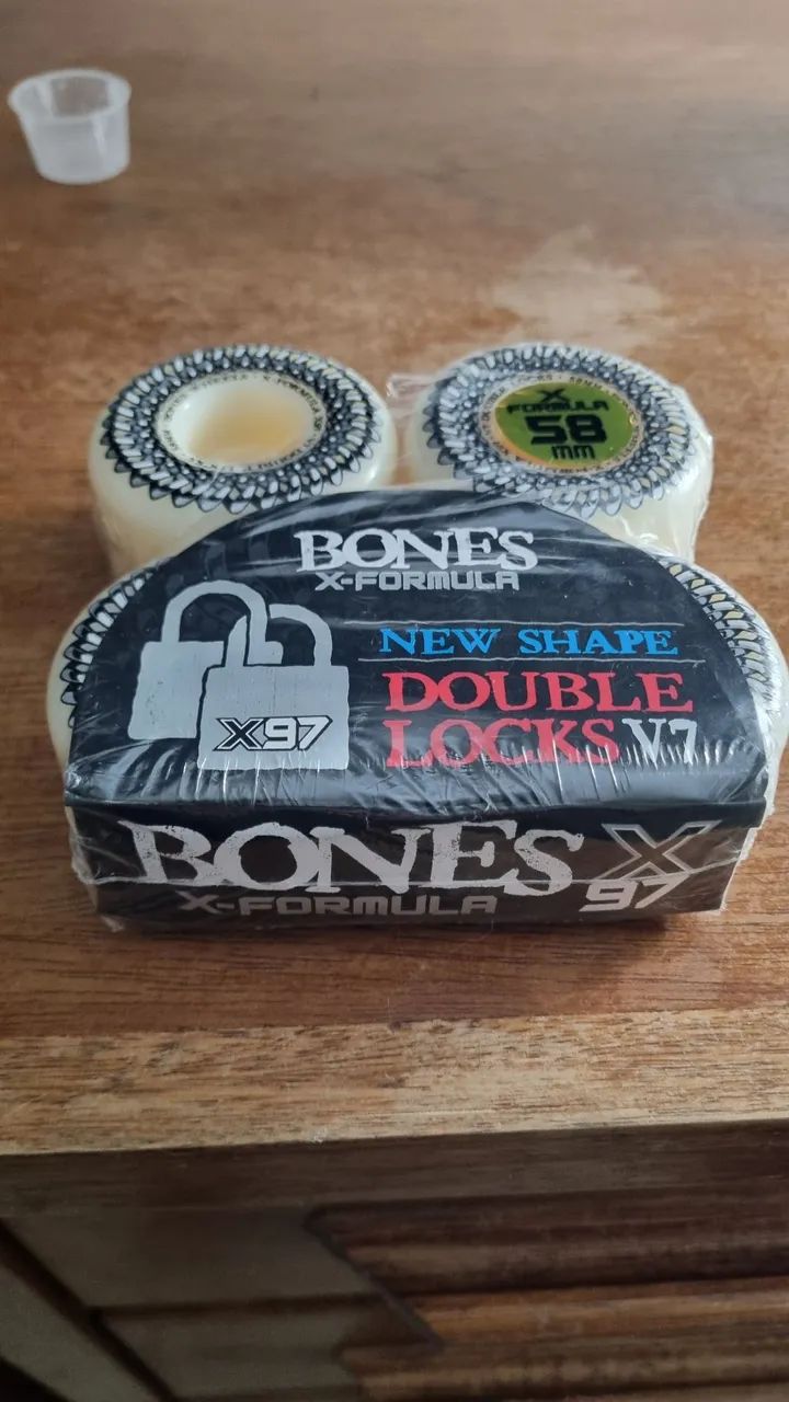 Bones X97 58mm modelo novo no lacre - Esportes Sobre Rodas