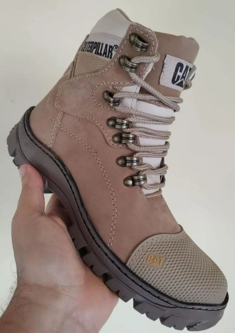 Bota Caterpillar Couro legítimo 