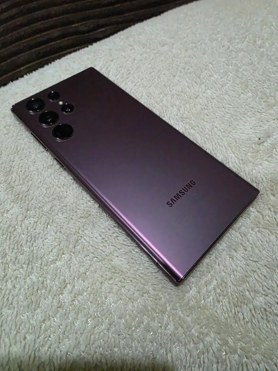 Impecável Samsung Galaxy S22 Ultra 256GB - 5G - Cor Burgundy Red