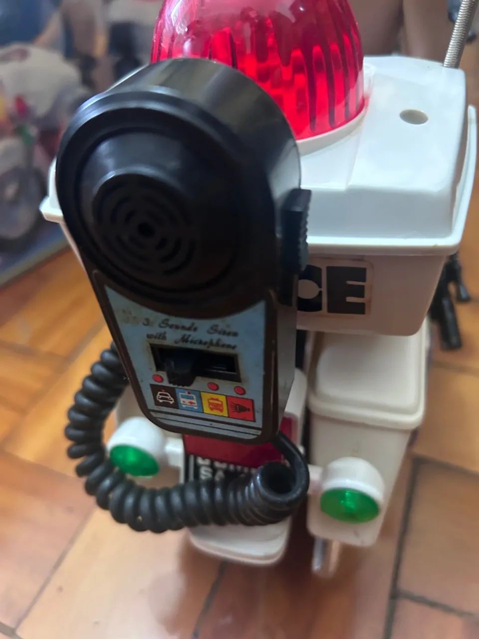 Moto Policial anos 1990 com caixa original - Hobbies e coleções
