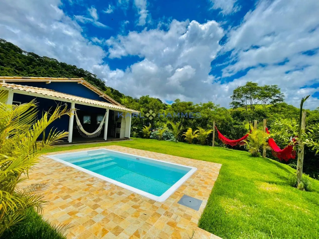 Casa à venda em Secretário, 3 quartos, piscina, 140m² - por R$ 998.000,00