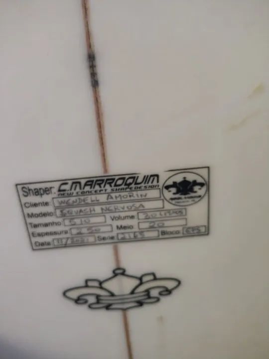 Prancha de surfe 5.1, muito bem conservado, 3 kilhas - Foto 6