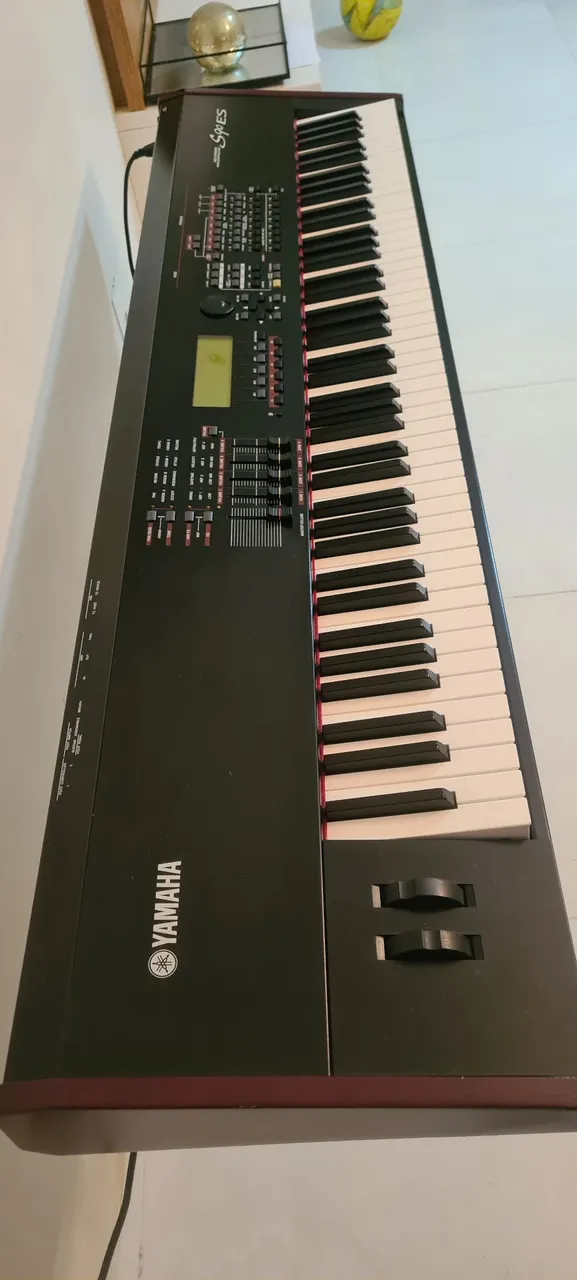 Piano Yamaha S90 ES