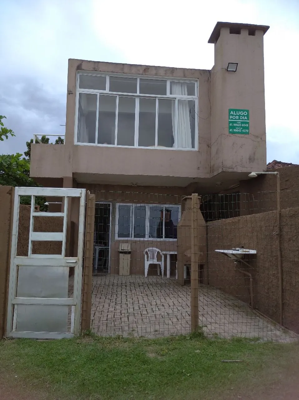 Alugo casa na praia por dia/frente do mar