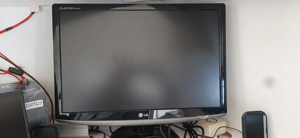 Monitor LG Flatron W2252TQ